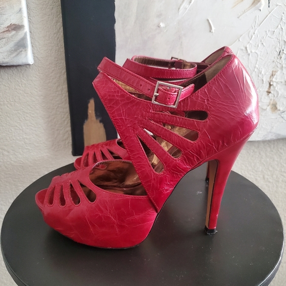 Jessica Simpson "Amona" Red Leather Peeptoe Platform Heels size 6.5 - Picture 2 of 5